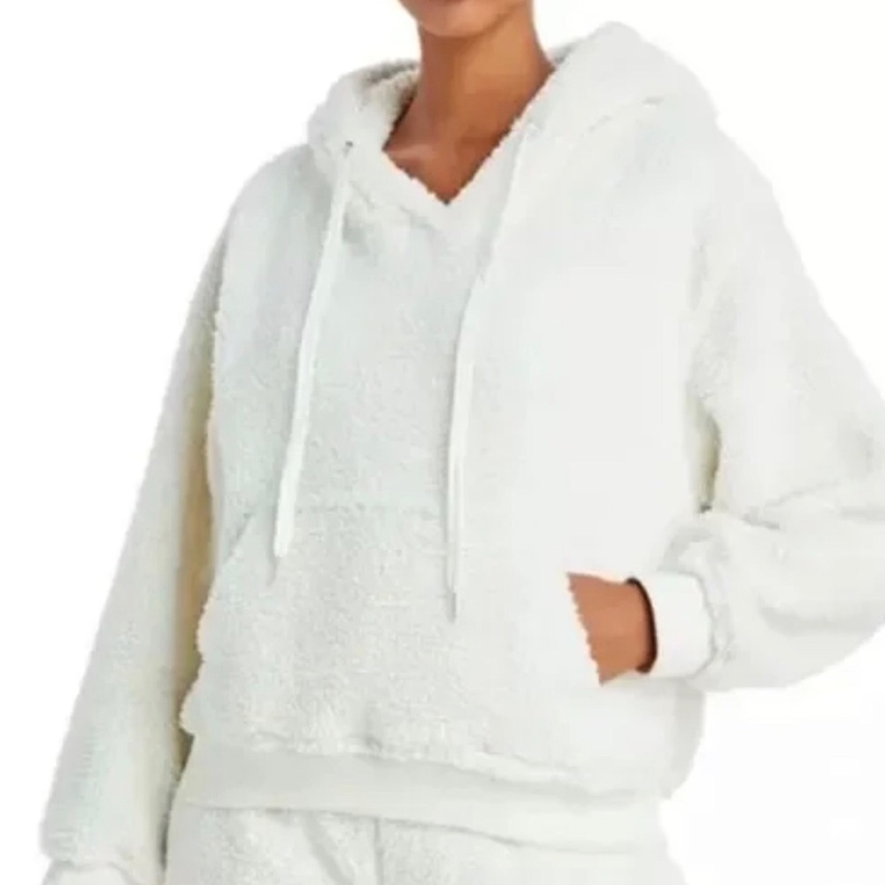 BlankNYC NWT Ivory Faux Fur Hooded Hoodie Pullover Top Sweatshirt Small S
